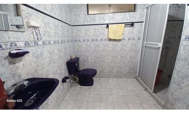 CASA+APTO EN VENTA BARRIO LA VICTORIA