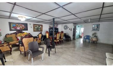 CASA+APTO EN VENTA BARRIO LA VICTORIA