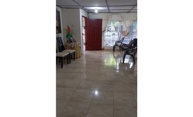 CASA+APTO EN VENTA BARRIO LA VICTORIA