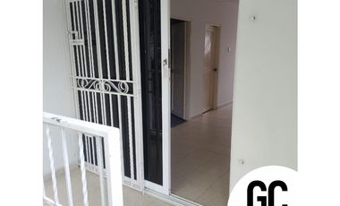 Se vende casa 2 pisos- Barrio los almendros - Soledad