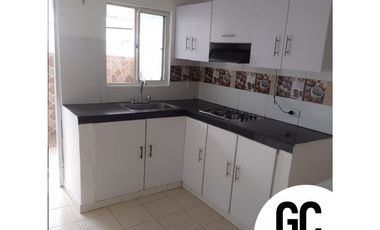 Se vende casa 2 pisos- Barrio los almendros - Soledad