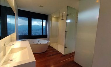 Apartamento en Arriendo Amoblado en Medellín sector Altos del Poblado
