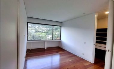Apartamento en Arriendo Amoblado en Medellín sector Altos del Poblado