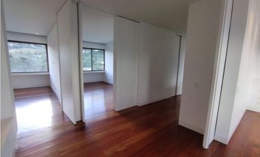 Apartamento en Arriendo Amoblado en Medellín sector Altos del Poblado