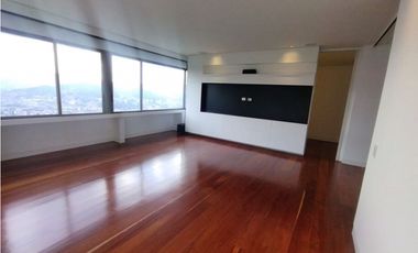 Apartamento en Arriendo Amoblado en Medellín sector Altos del Poblado