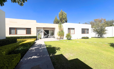 Casa en Jurica en una sola planta