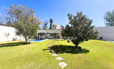 Casa en Jurica en una sola planta