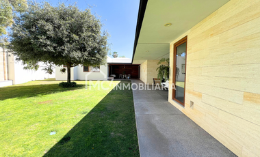 Casa en Jurica en una sola planta
