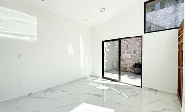 Casa completamente Remodelada en La Herradura - Doble Seguridad