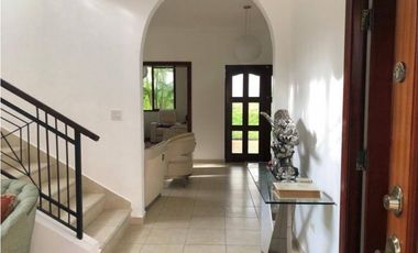VENTA Y ALQUILER DE CASA EN CAMINO DE CRUCES CERCA CLAYTON  790M2 MLD