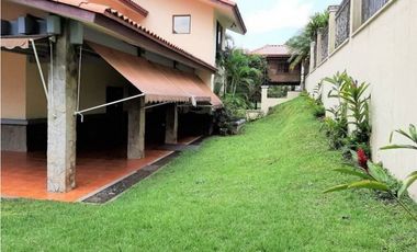 VENTA Y ALQUILER DE CASA EN CAMINO DE CRUCES CERCA CLAYTON  790M2 MLD