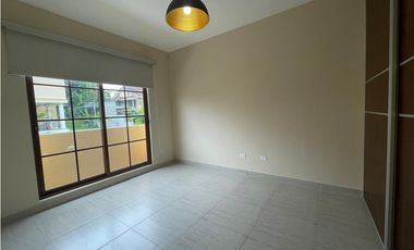 VENTA DE CASA EN CLAYTON - LOS SENDEROS DE CAMINO DE CRUCES