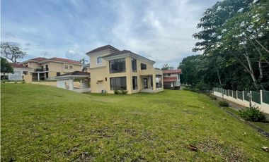 VENTA DE CASA EN CLAYTON - LOS SENDEROS DE CAMINO DE CRUCES