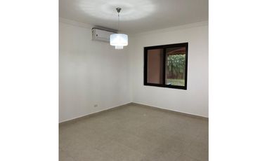 CASA EN VERSALLES MODELO LYON