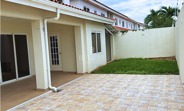 VENTA  DE CASA EN RESIDENCIAL EL DORAL, EL BOSQUE (9)