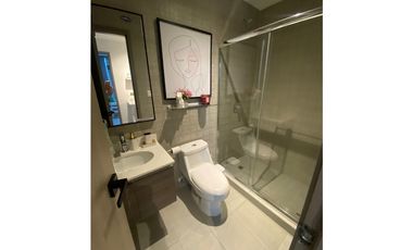 SEA CONFIABLE VENDE APARTAMENTO PH RISE 2 RECAMARAS MAS SALA FAMILIAR