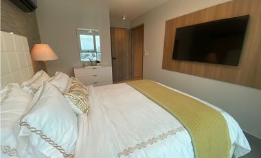 SEA CONFIABLE VENDE APARTAMENTO PH RISE 2 RECAMARAS MAS SALA FAMILIAR