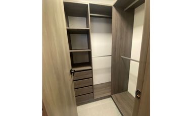 SEA CONFIABLE VENDE APARTAMENTO PH RISE 2 RECAMARAS MAS SALA FAMILIAR