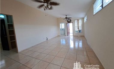 ALQUILER CASA 3 RECMARAS EN BRISAS DEL GOLF KAF