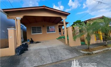 ALQUILER CASA 3 RECMARAS EN BRISAS DEL GOLF KAF