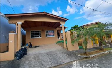ALQUILER CASA 3 RECMARAS EN BRISAS DEL GOLF KAF