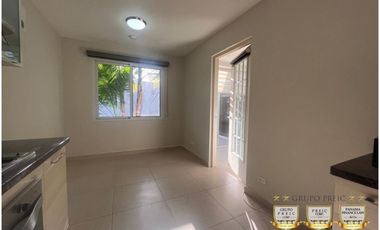 VENTA CASA MODELO LYON Remodelada Versalles de 314 mts.2