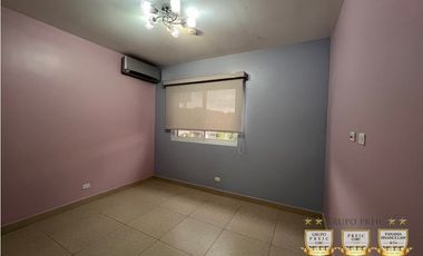 VENTA CASA MODELO LYON Remodelada Versalles de 314 mts.2