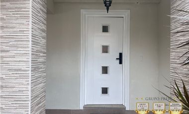 VENTA CASA MODELO LYON Remodelada Versalles de 314 mts.2