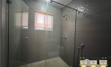 VENTA CASA MODELO LYON Remodelada Versalles de 314 mts.2