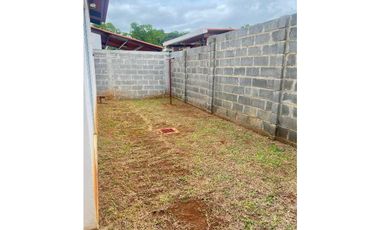 ALQUILO CASA SEMI AMOBLADA EN LA CHORRERA ARBOLADA LOS CEREZOS 3R