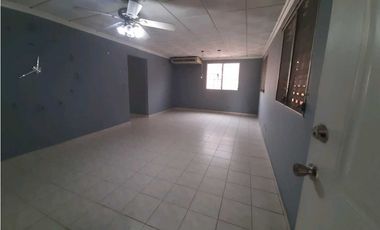 ALQUILO CASA EN LA CHORRERA VALLE DORADO 4R