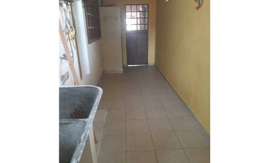 ALQUILO CASA EN LA CHORRERA VALLE DORADO 4R