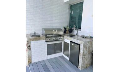 ALQUILO MODERNA CASA EN ALTOS DEL GOLF