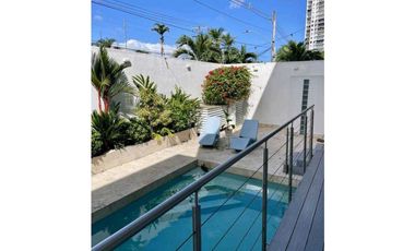 ALQUILO MODERNA CASA EN ALTOS DEL GOLF