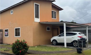 Venta de Casa en Mañanitas Villas del Bosque
