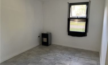 Casa con pileta en venta en La Caleta