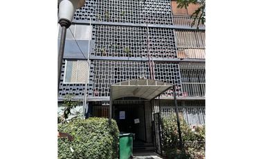 Se vende departamento remodelado en Club Hípico 3360