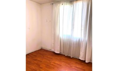 Se vende departamento remodelado en Club Hípico 3360