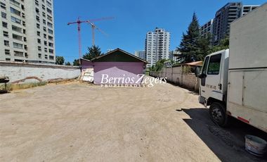 Terreno Construccion  en Venta en Av. Quilín / José Pedro Alessandri