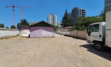 Terreno Construccion  en Venta en Av. Quilín / José Pedro Alessandri