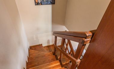 Casa en venta - 3 Dormitorios 2 Baños - Cochera - 280Mts2 - Ituzaingó