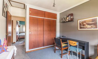 Casa en venta - 3 Dormitorios 2 Baños - Cochera - 280Mts2 - Ituzaingó