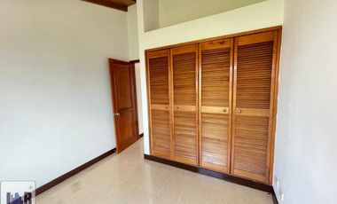 Casa en Arriendo Ubicado en Envigado Codigo 5734