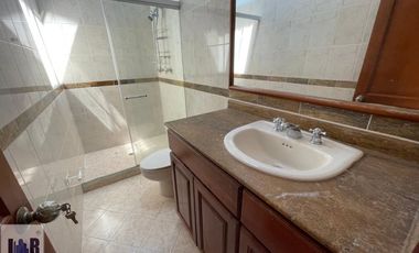 Casa en Arriendo Ubicado en Envigado Codigo 5734