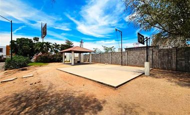 Casa en Privada sector del Valle