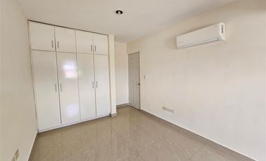 Casa en Privada sector del Valle