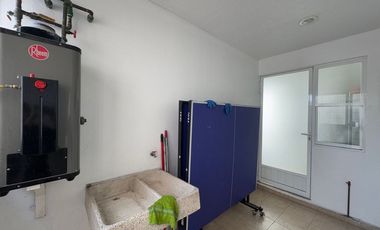 Casa renta Metepec cerca de Ave Tecnológico y Circuito Metropolitano a un costado del Colegio Cumbres