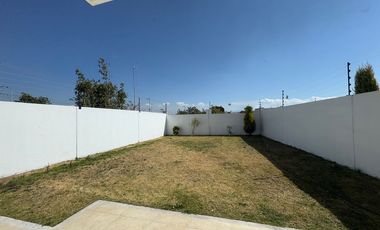 Casa renta Metepec cerca de Ave Tecnológico y Circuito Metropolitano a un costado del Colegio Cumbres
