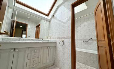 Magnífico penthouse de tres pisos a pasos de Av. Alemania