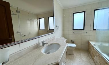 Magnífico penthouse de tres pisos a pasos de Av. Alemania